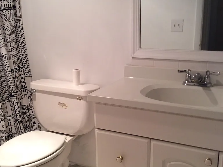 470 Executive Center Dr #2K — Photo 6