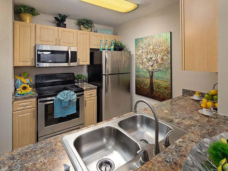 Kendall Ridge Apartment Homes — Photo 16