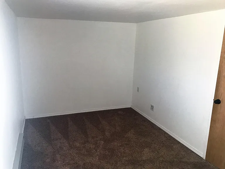 3262 Mid Way Rd — Photo 6