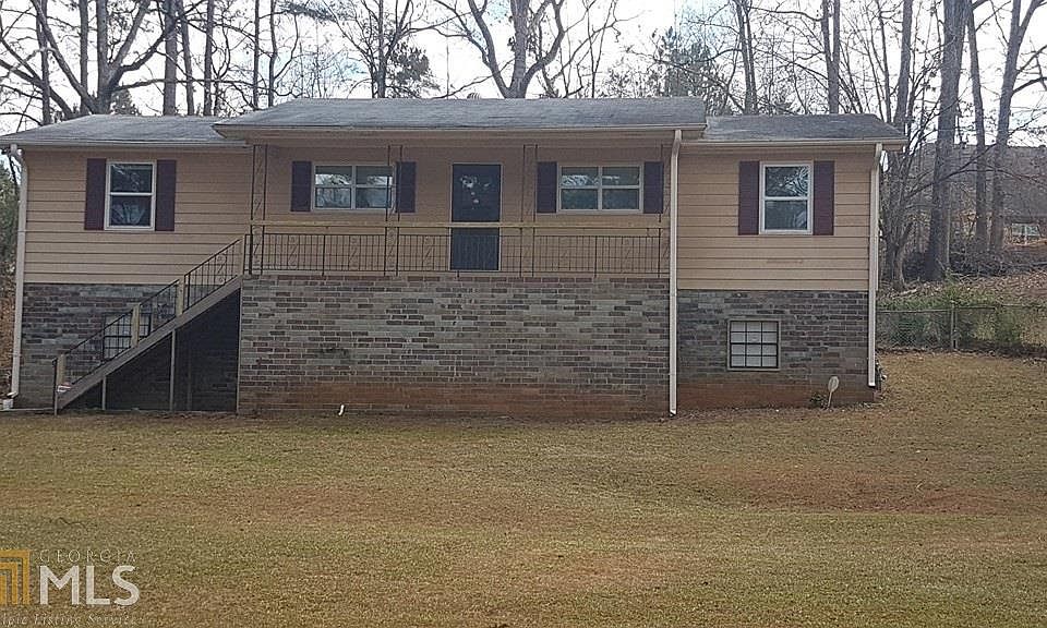 1st image of 2871 Club Dr