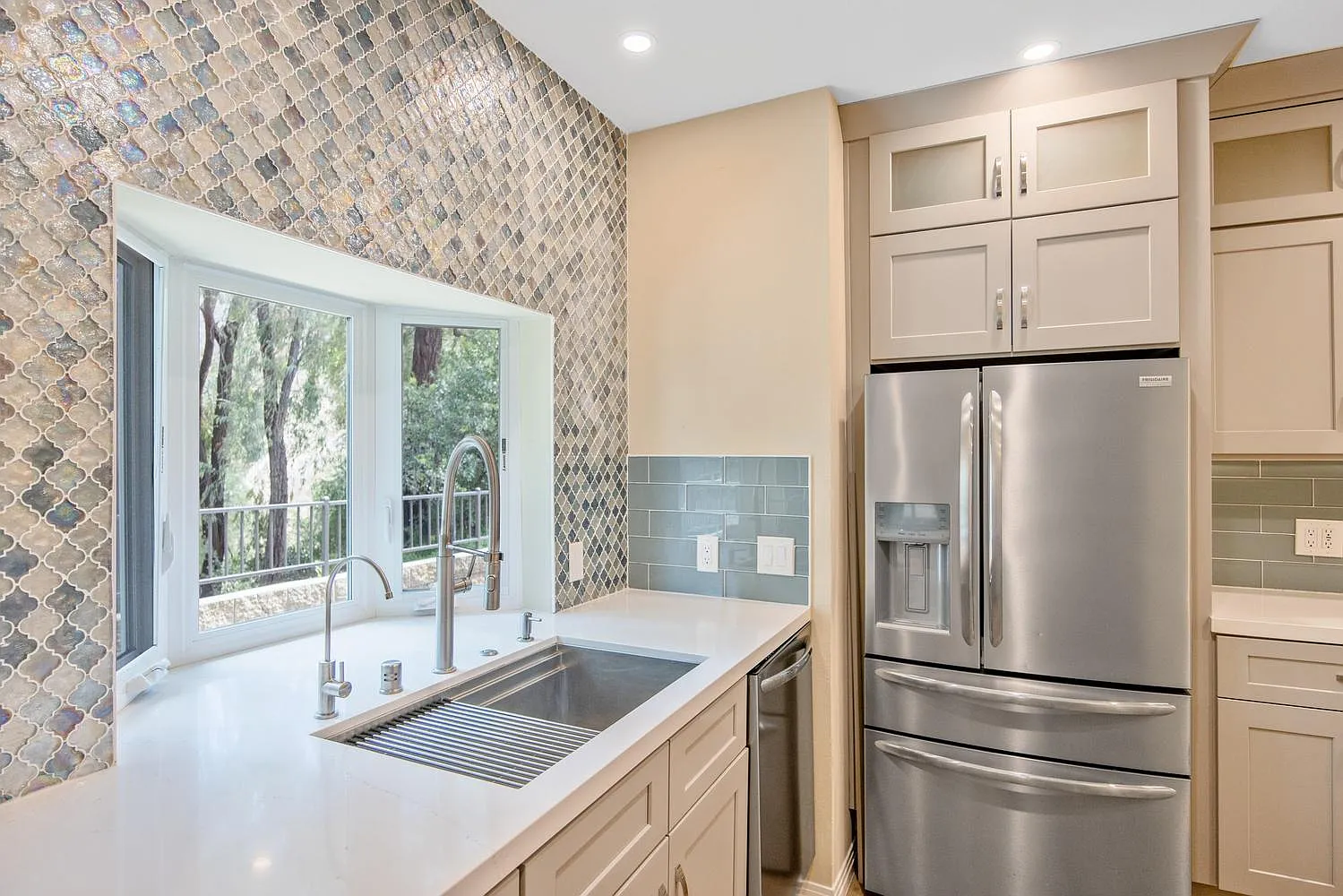 2 bed, 2.5 bath, 1236 sqft, $3,950 — Photo 1