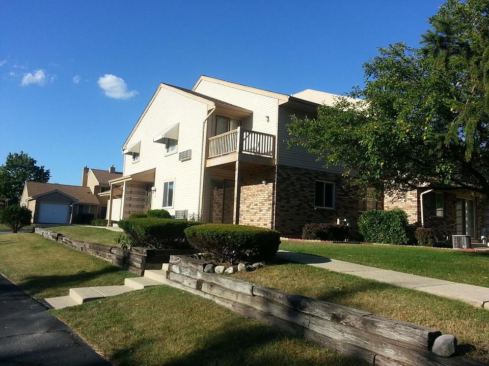 1st image of 4668 S Woodland Dr #4668