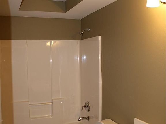 4th image of 2413 Hartford Dr