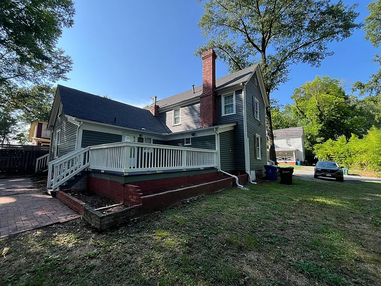 1810 Vale St — Photo 28