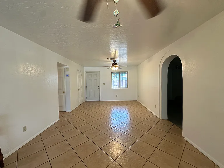 3209 S Capri Cir — Photo 7