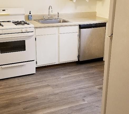 3rd image of 1709 Lagoon Ave #7