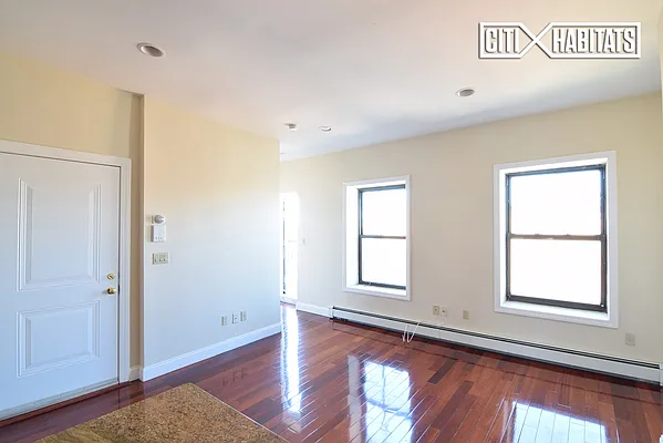 Rented by Citi Habitats | media 39