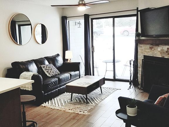 3rd image of 1530 Empire Ave #110
