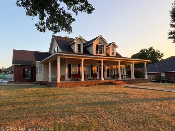 2718 E King Ave, Sallisaw, OK 74955