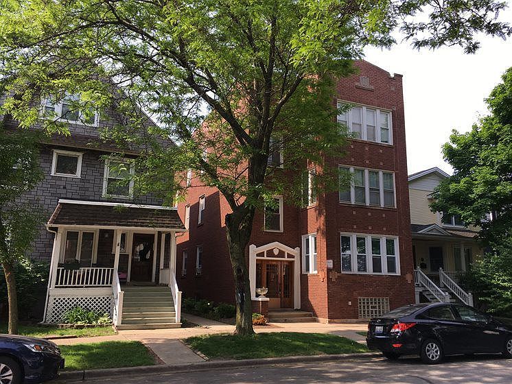 1st image of 2109 W Eastwood Ave #1F