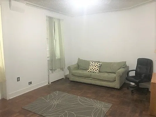 Rented by REAL New York | media 15