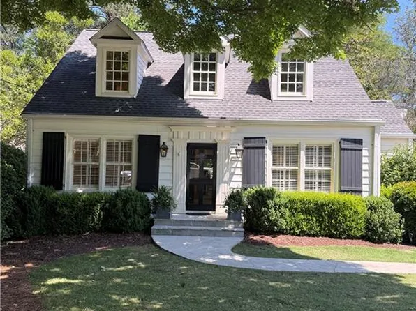 897 Glenbrook Dr NW, Atlanta, GA 30318
