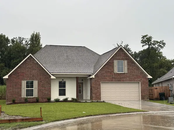 369 Stack Dr, Thibodaux, LA 70301