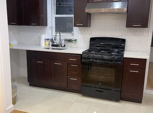 182-00 69th Ave #2, Fresh Meadows, NY 11365