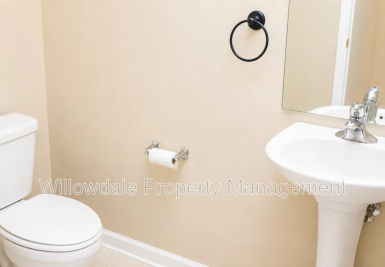 204 Savannah Ridge Rd — Photo 6