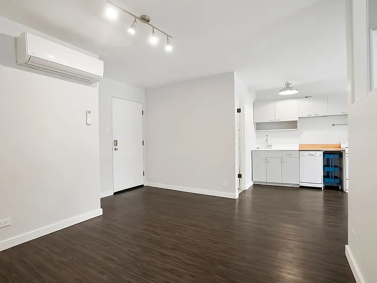 3595 W 29th Ave #20 — Photo 8