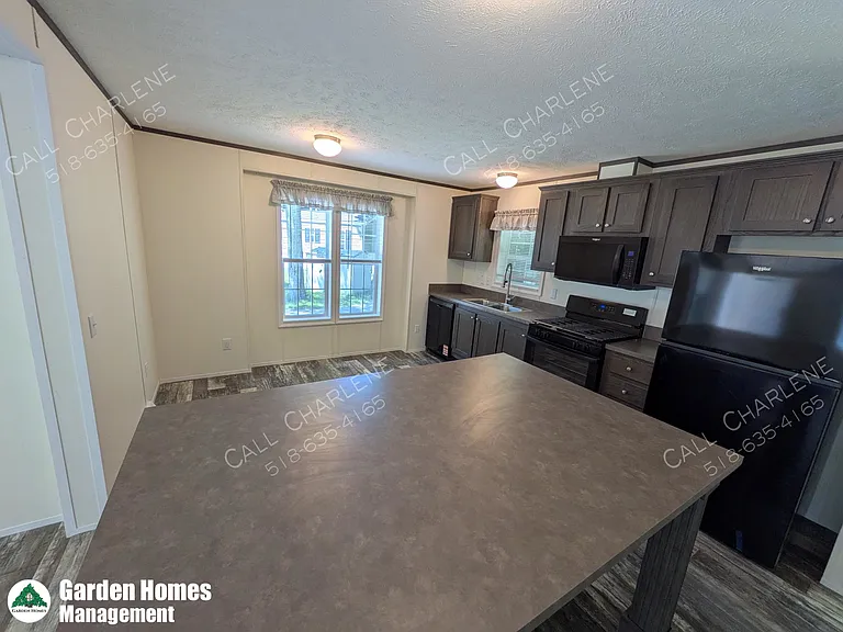 27 Garden Cir — Photo 3