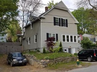 35 Valley St, Cranston, RI 02920