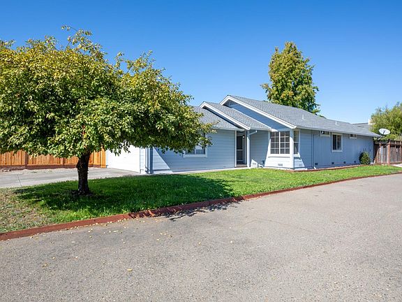2nd image of 1621 Woodhue Avenue