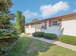 108 Dougherty Ct, Ridgeway, WI 53582