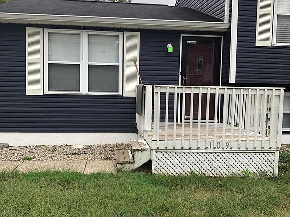 3rd image of 109 Crystal Lake Dr