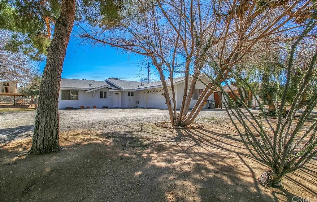 Building Photo - 56811 Desert Gold Dr