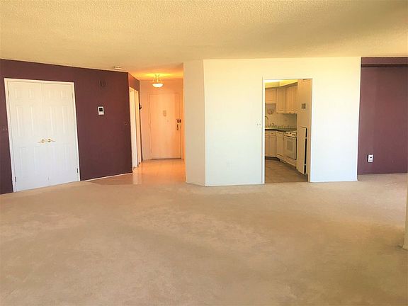 5th image of 1631 Harmon Cove Tower #1631