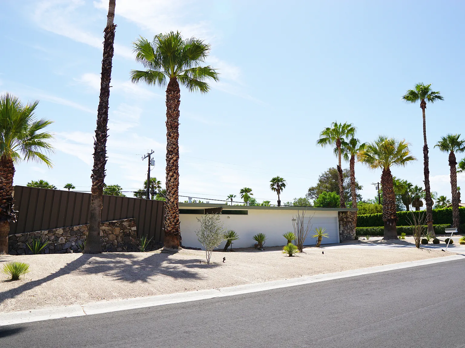 3 bed, 1521 sqft, $4,095 — Photo 2
