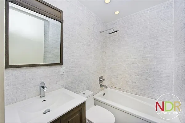 Rented by United Group | media 28