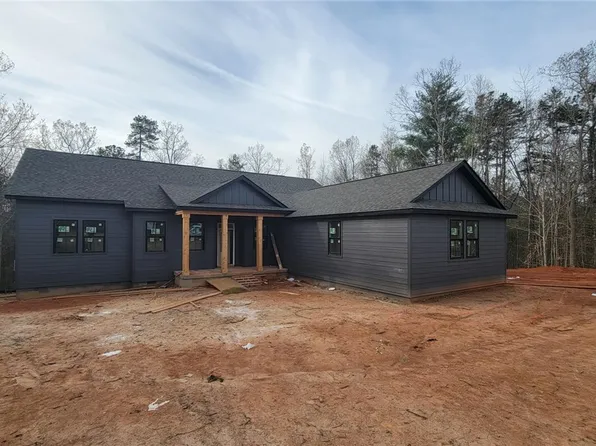 533 16th Cir, Walhalla, SC 29691