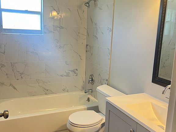 5th image of 8901 Dania Dr #8901