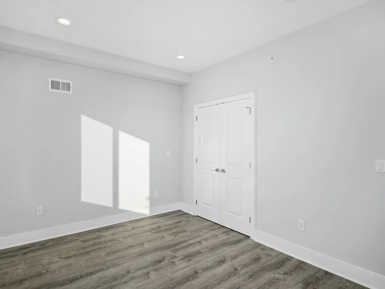 1302 N Marshall St #2 — Photo 30