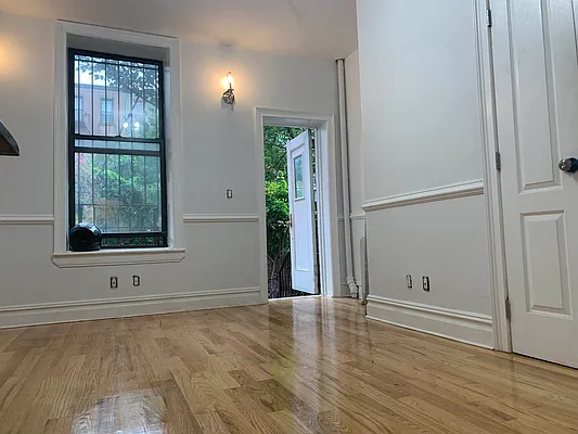 Rented by Highline Residential | media 17