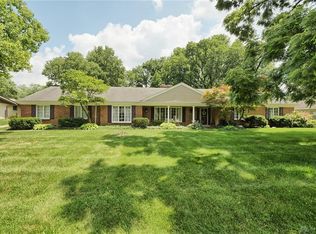 5742 Mark Dale Dr, Dayton, OH 45459