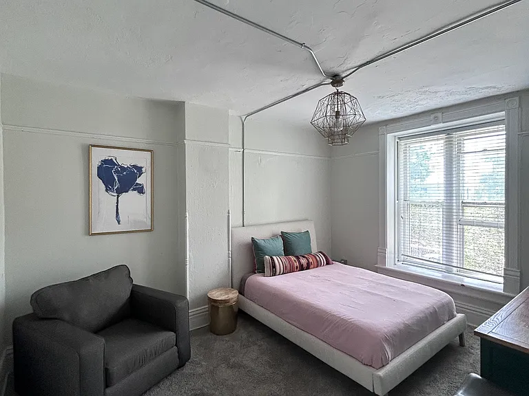 2242 N Ogden St — Photo 28