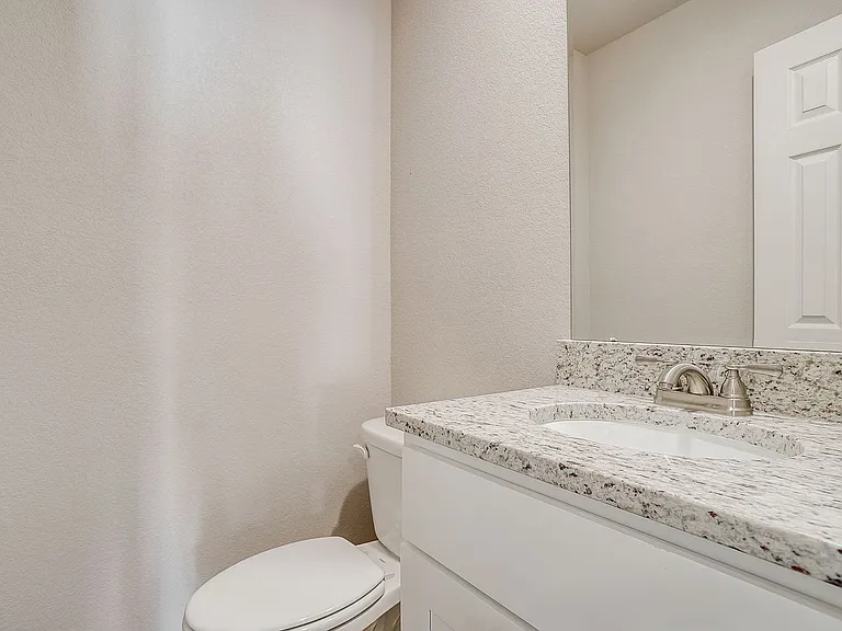 105 SE Gardens Blvd #111 — Photo 15