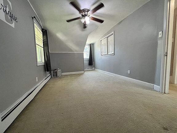 4th image of 628 Ashland Ave