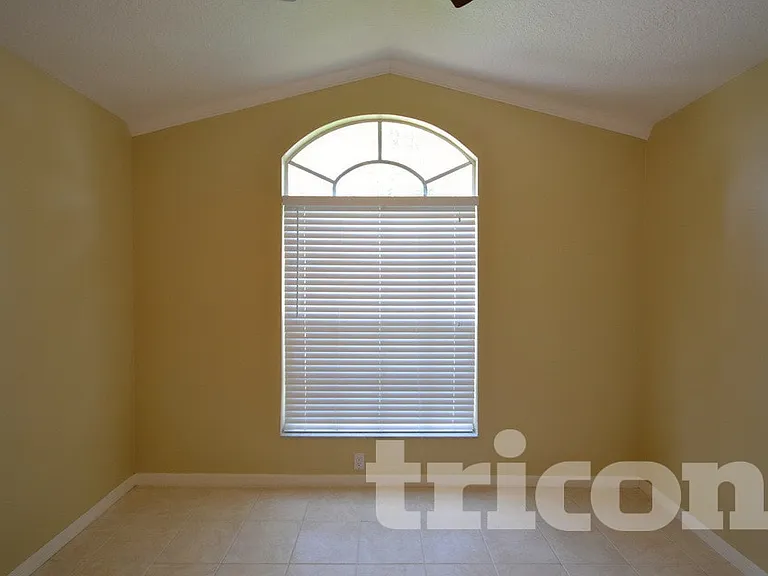 2517 Clareside Dr — Photo 12