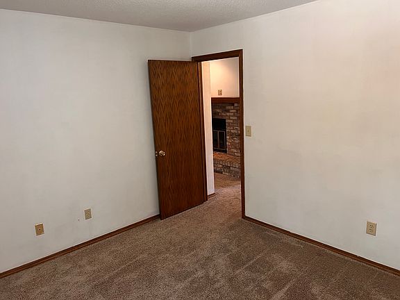 4th image of 1204 Dean Dr #18