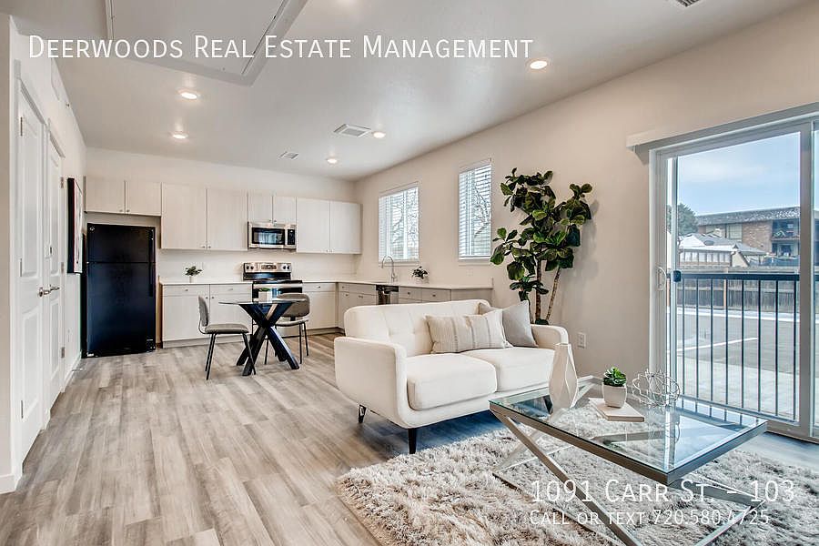 1st image of 1091 Carr St #103