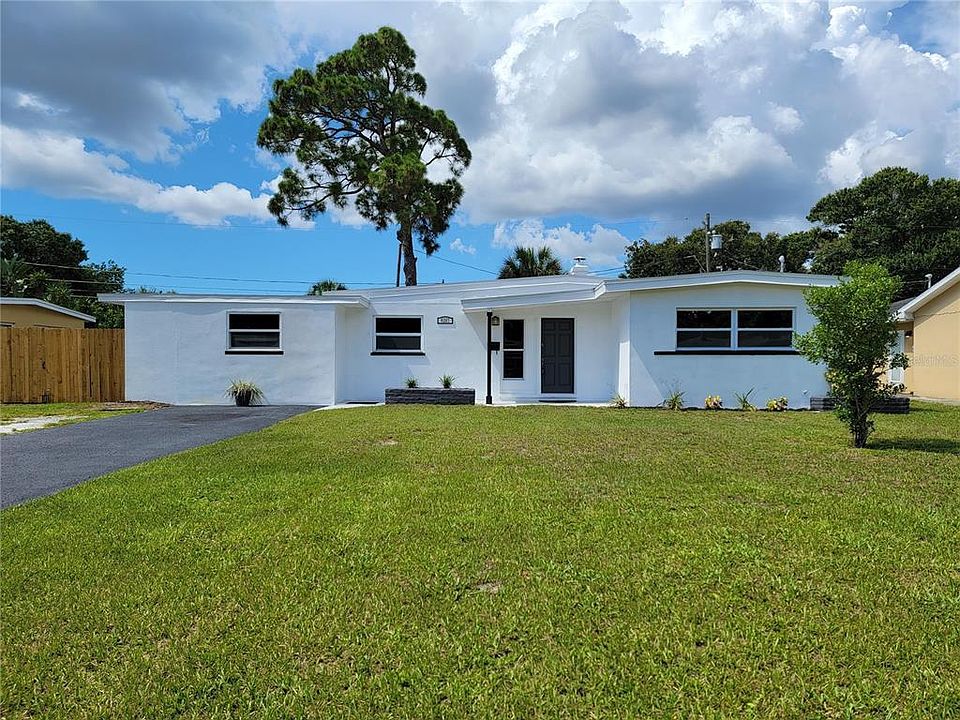 1st image of 6267 Hampton Dr N