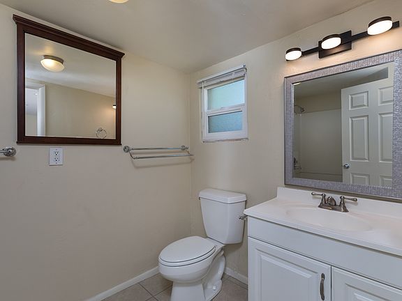 5th image of 1646 E Indianola Ave APT 1