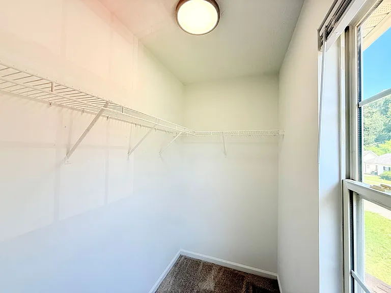4113 Parkdale Dr — Photo 9