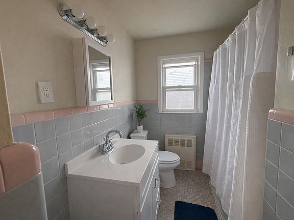 3rd image of 646 Tysens Ln Floor 2