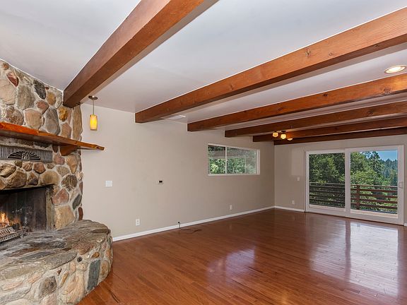 5th image of 1130 Chateau Dr