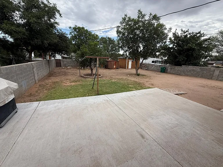 200 E Permian Dr — Photo 10