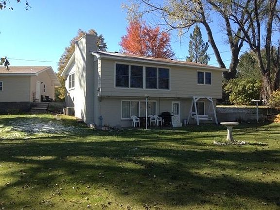 3rd image of 205 N Maloney Dr