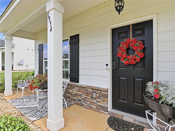 2nd image of 1954 Boxwood Way