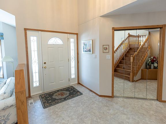 4th image of 90 Highland Way