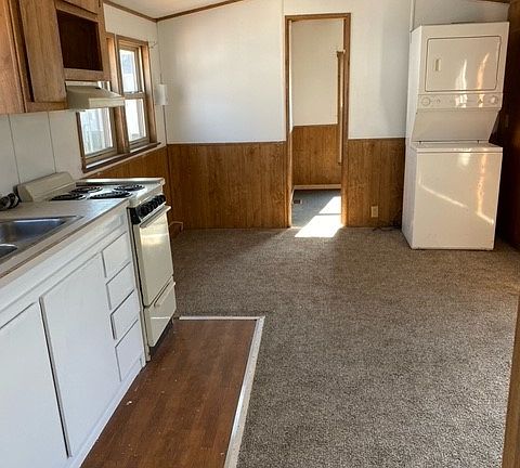 5th image of 4300 W 9th St #18440231